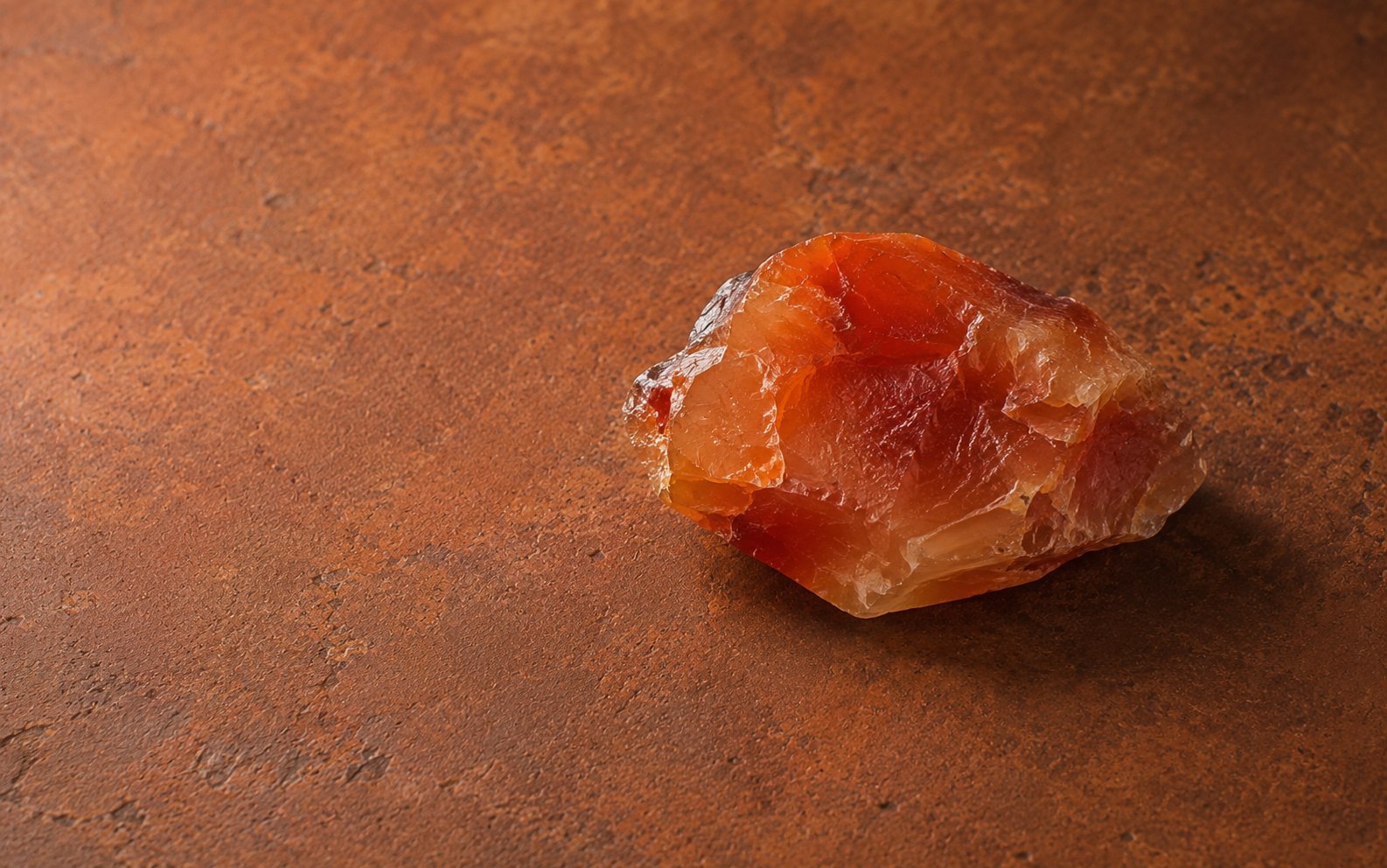 Carnelian stone image for the L&H Atelier Stone Library jewelry guide