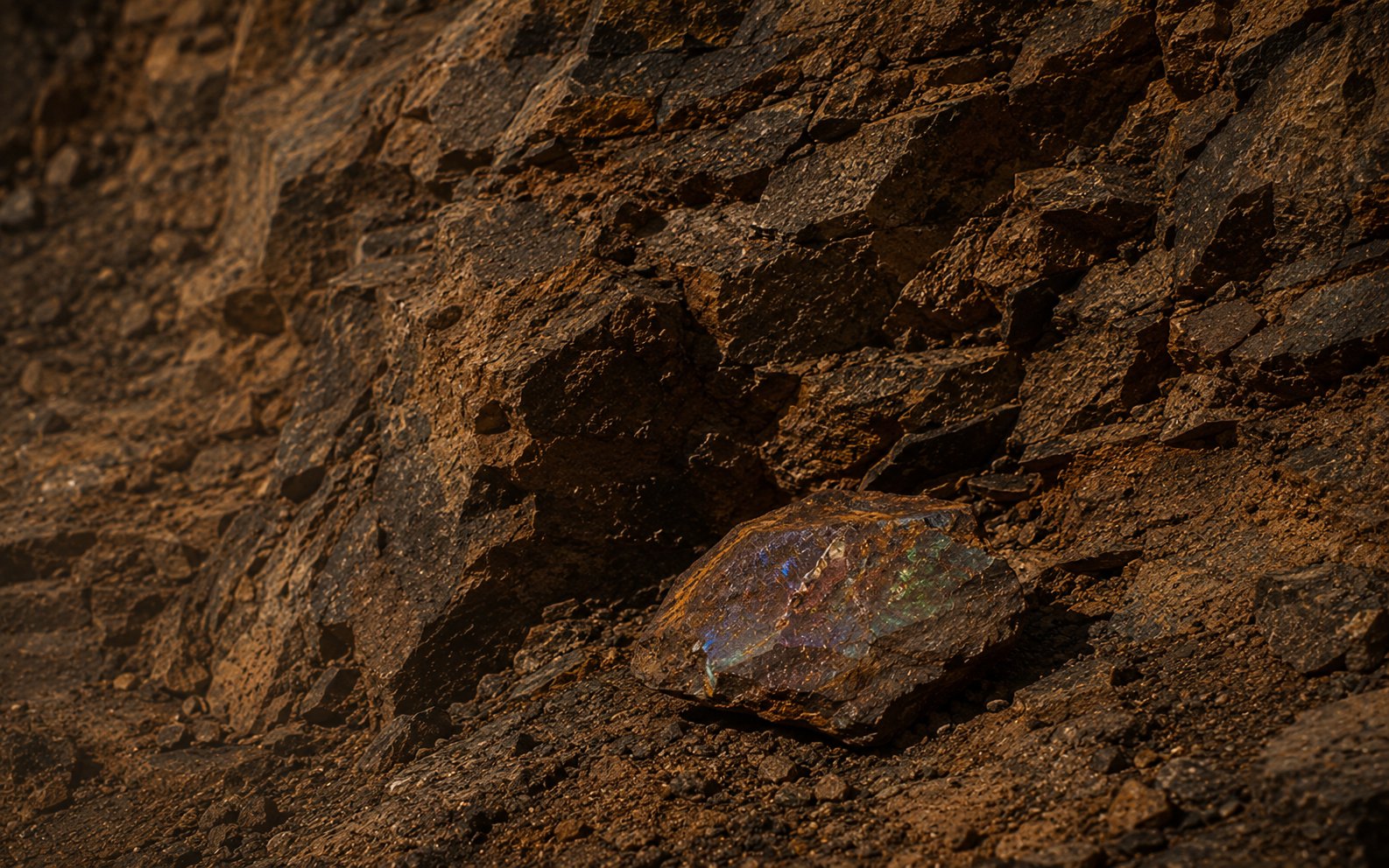 Iron Opal / Boulder Opal stone image for the L&H Atelier Stone Library jewelry guide