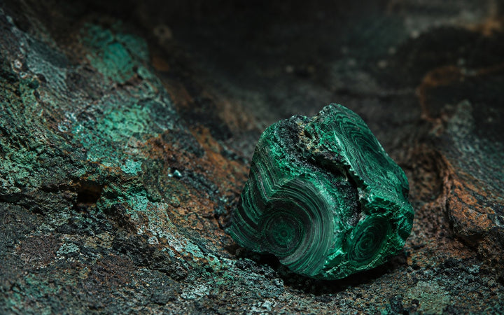 Malachite stone image for the L&H Atelier Stone Library jewelry guide
